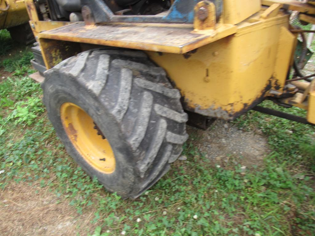Swinger 200 Articulating Loader