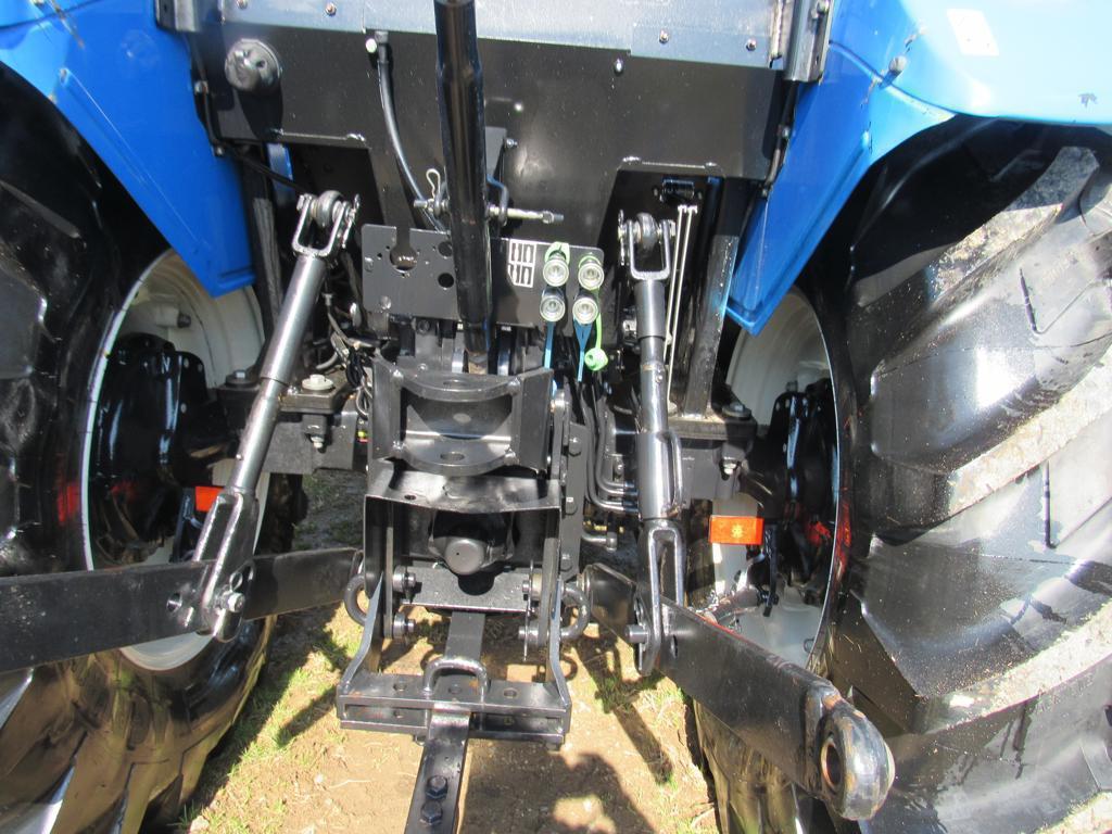 NH T5040 Tractor, 4WD, Dual Remotes, ROPS,