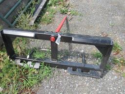 (New) Kivel Single Prong Bale Spear QA