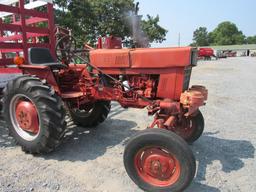 IH 274 Tractor