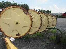 John Deere 567 Wheel Rake