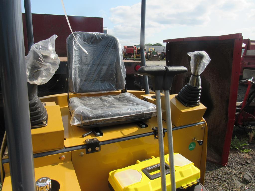 AGT H15 Excavator