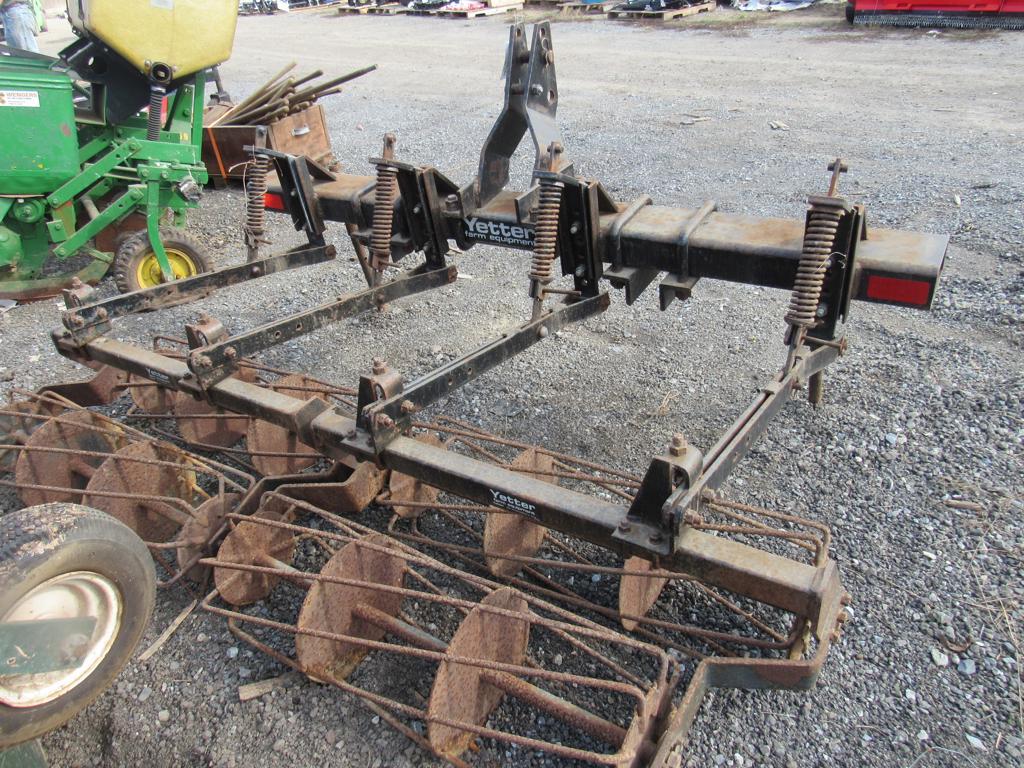 Yetter Rolling Basket