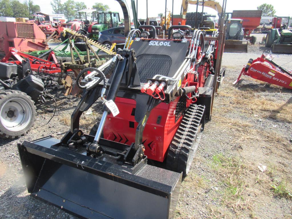 EGN Stand On Skid Steer Loader EG380T