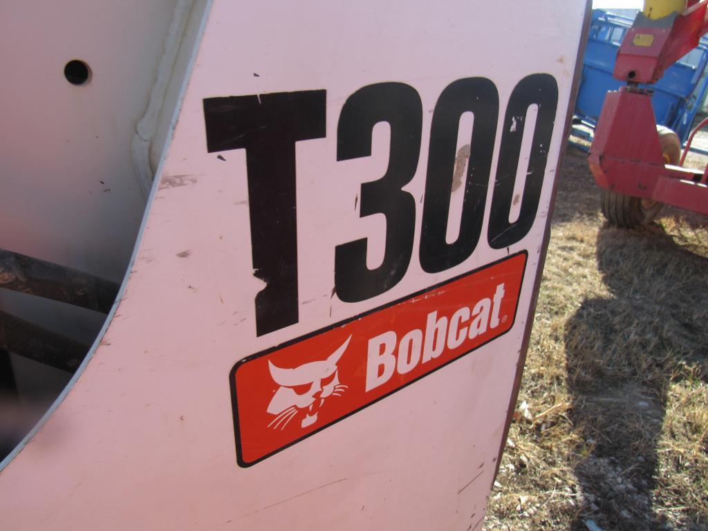 Bobcat T300 Skid Steer Loader