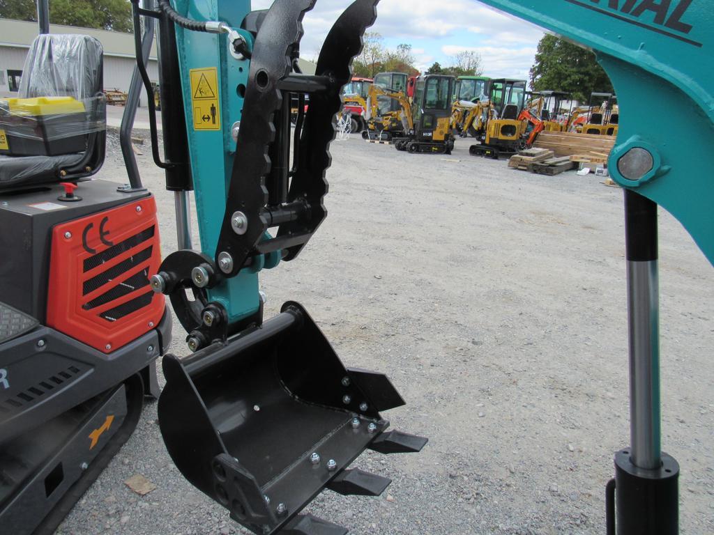 AGT QK16R Excavator