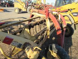 New Holland 258 Hay Rake