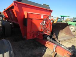 Kuhn Knight 8124 Manure Spreader
