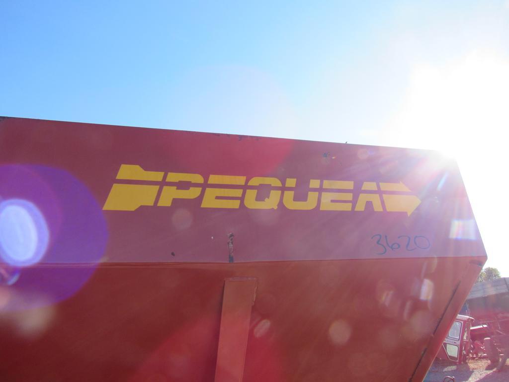 Pequea SP450 Litter Spreader