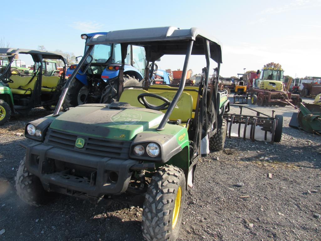 John Deere XUV-855DS4 4x4 Gator