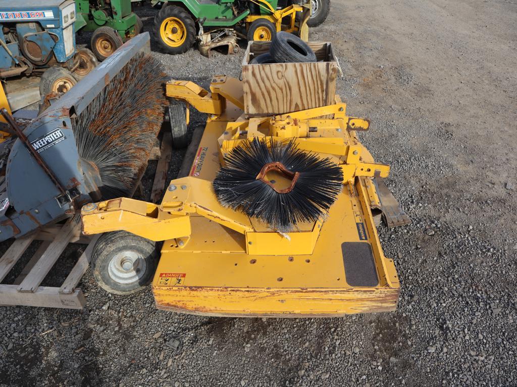 Hustler 3400 Front Cut Mower