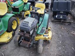 John Deere LX178 Riding Mower