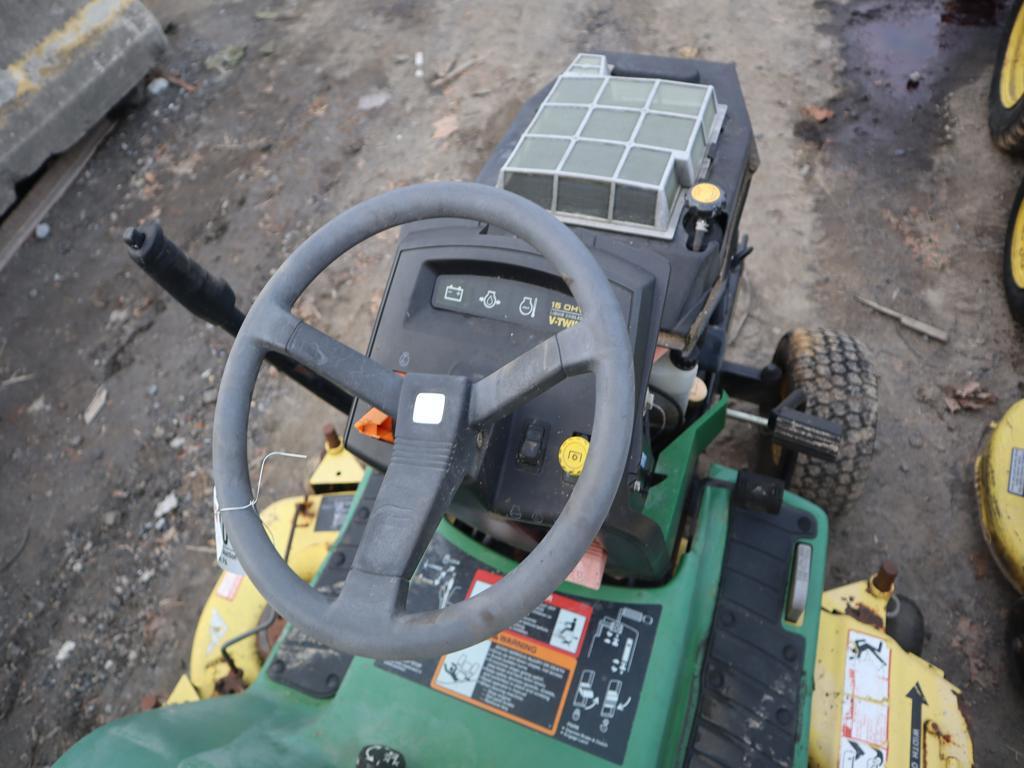 John Deere LX178 Riding Mower