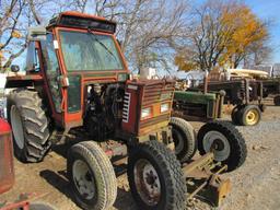Hesston 6090 Tractor