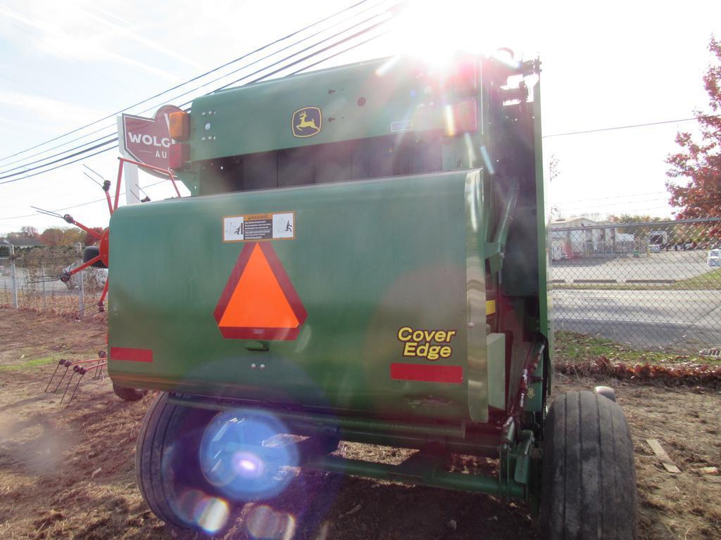 John Deere 459 Round Baler