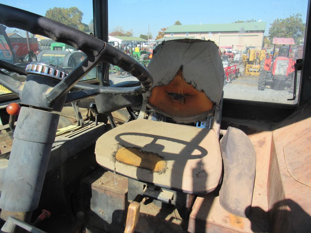John Deere 4230 2WD Tractor