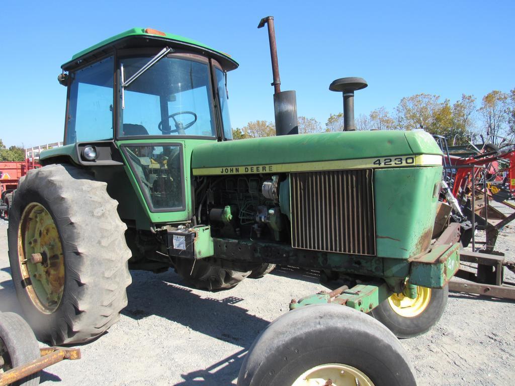 John Deere 4230 2WD Tractor