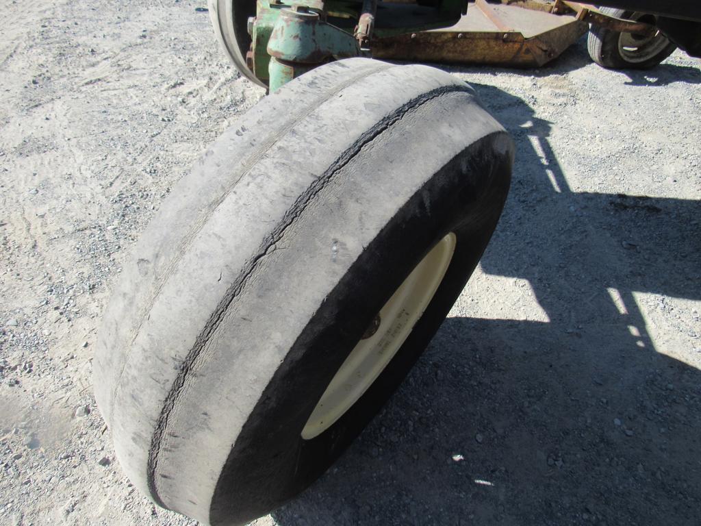 John Deere 4230 2WD Tractor