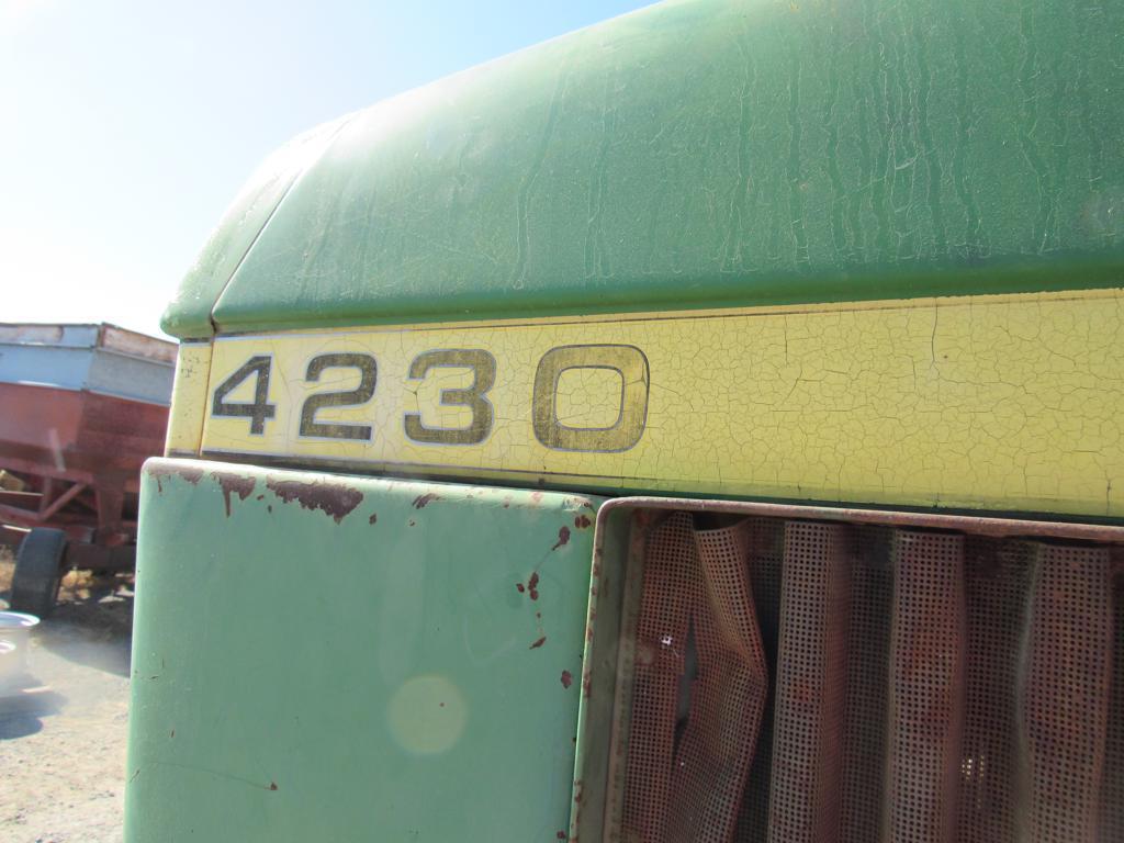 John Deere 4230 2WD Tractor