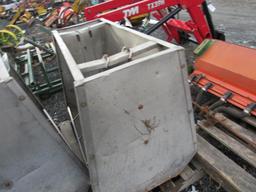 Hog Feeder