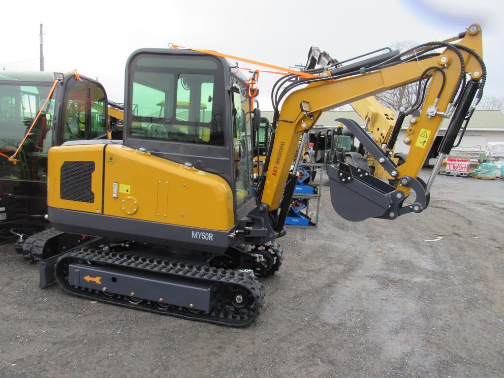 AGT MX50R Mini Excavator