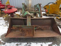 John Deere 148 Loader