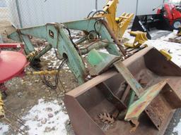 John Deere 148 Loader