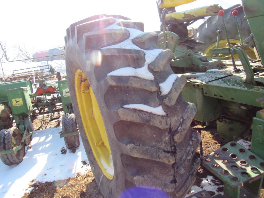 John Deere 2840 2WD Tractor