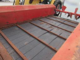 New Holland 145 Manure Spreader