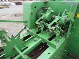JD 336 baler w/ kicker w/ manuel
