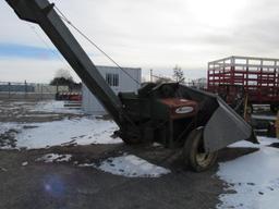 New Idea 323 Cornpicker 1 Row, w/ Manual in Office