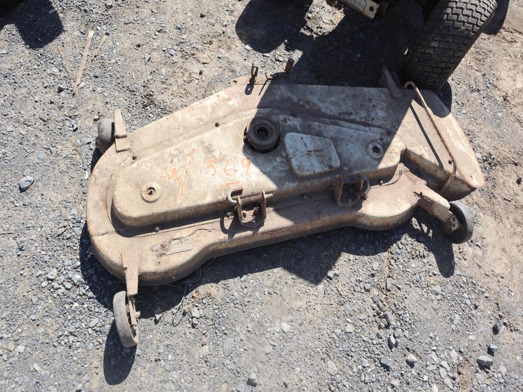 Cub Cadet Hydro 1872 Mower NON-running, 52in deck