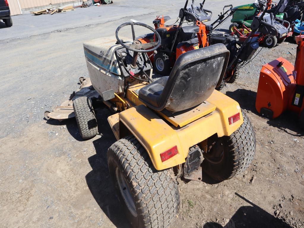 Cub Cadet Hydro 1872 Mower NON-running, 52in deck
