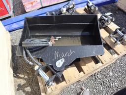 TPM 32" Hydraulic Tilt Bucket