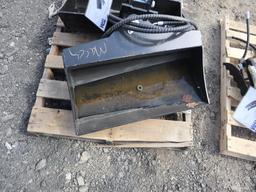 TPM 32" Hydraulic Tilt Bucket
