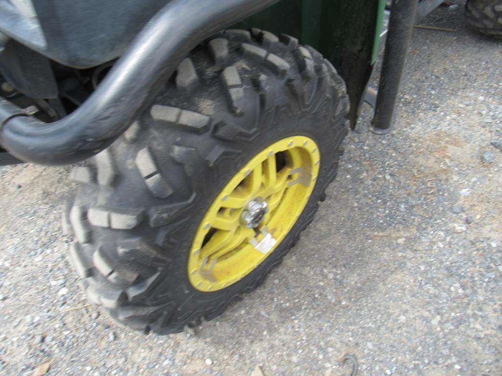 2018 John Deere XUV825M Gator