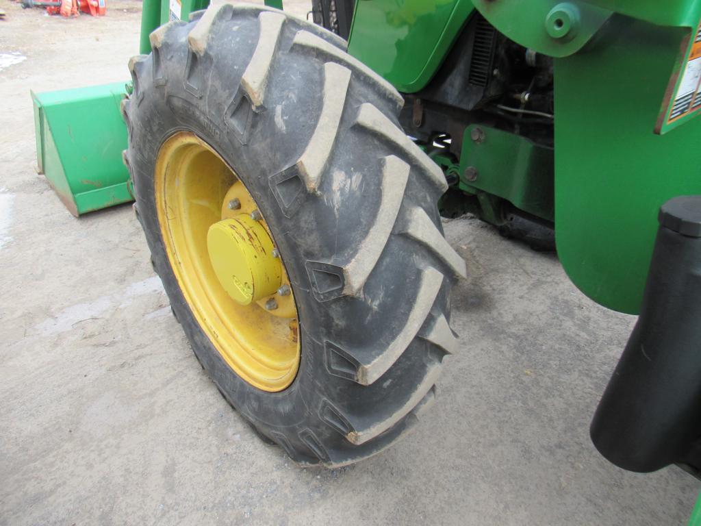 John Deere 5093E 4WD Tractor