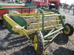 John Deere #660 Rake