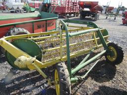 John Deere #660 Rake