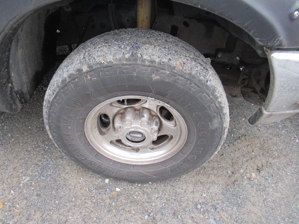 2003 Ford F350 Pick Up Truck w/ Title