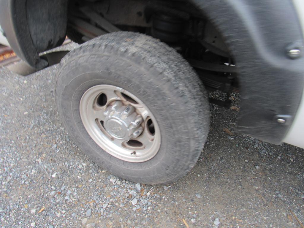 2003 Ford F350 Pick Up Truck w/ Title