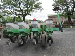 Deutz Allis 385 4 Row Planter