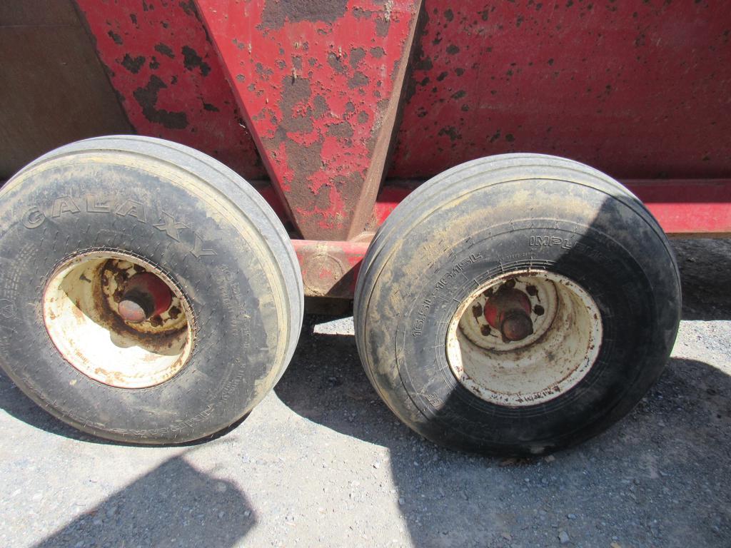 H&S 2606 Manure Spreader