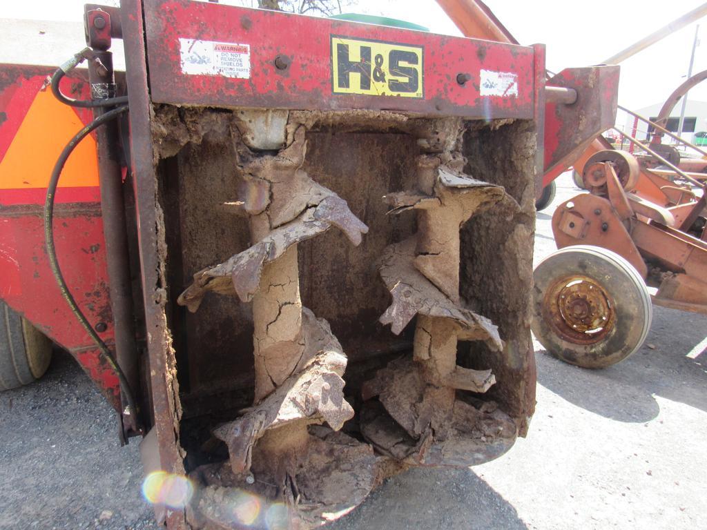 H&S 2606 Manure Spreader