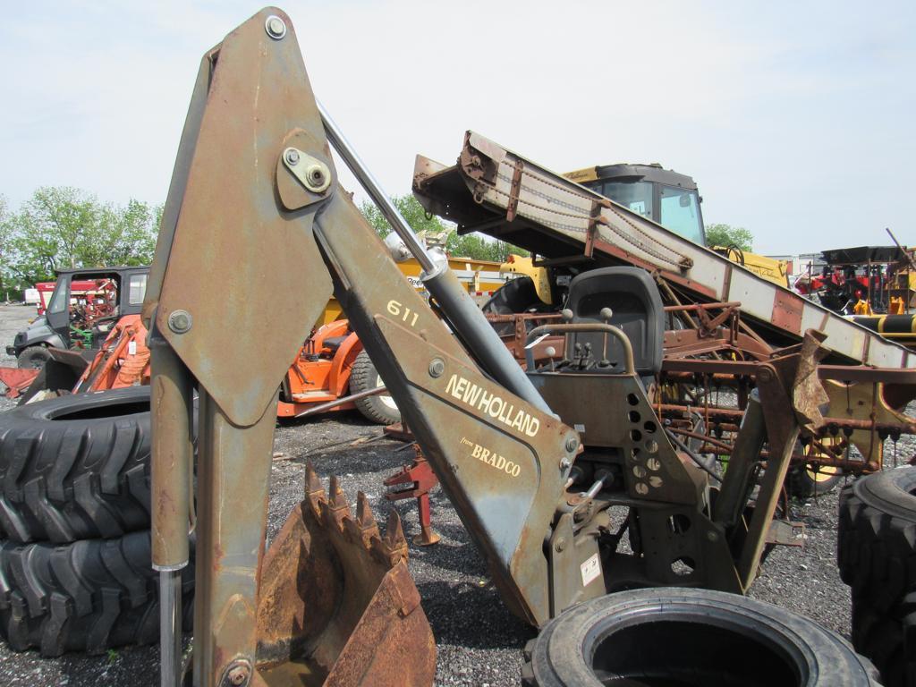 New Holland 611 Backhoe Attachment