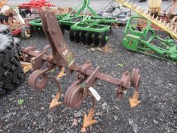 John Deere 3pt Cultivator