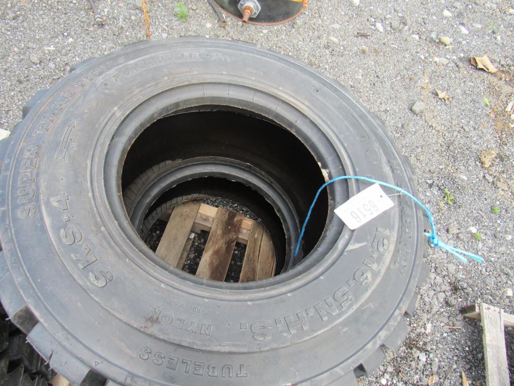 12-16.5 Forerunner SKS4 Tires
