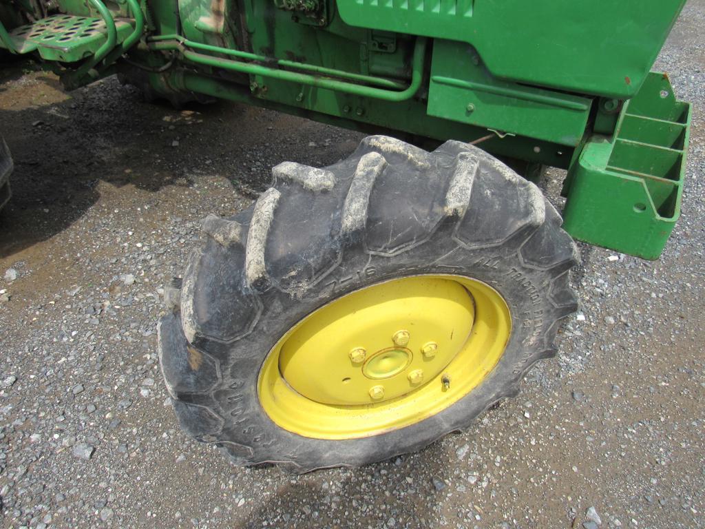 John Deere 1050 4x4 Tractor