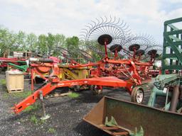 Kuhn SR112 Hay Rake