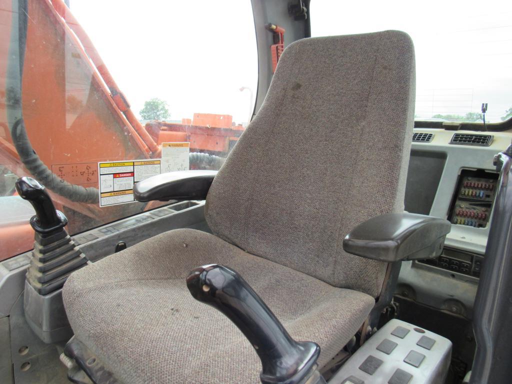 2010 Doosan DX225LC Trackhoe
